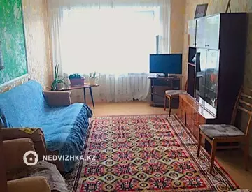 3-комнатная квартира, этаж 3 из 5, 61 м²