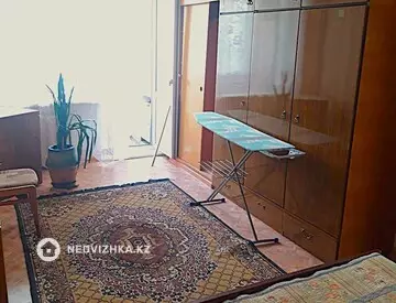 3-комнатная квартира, этаж 3 из 5, 61 м²