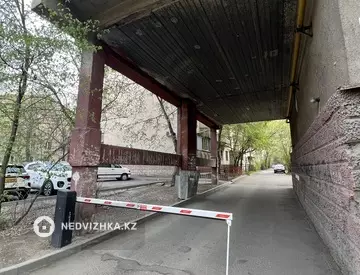 3-комнатная квартира, этаж 1 из 5, 72 м²