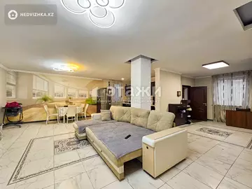 5-комнатный дом, 4 соток, 300 м²