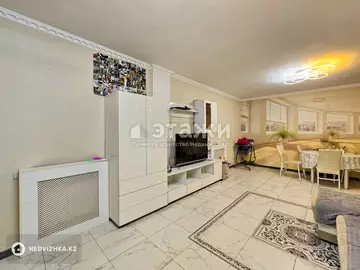 5-комнатный дом, 4 соток, 300 м²