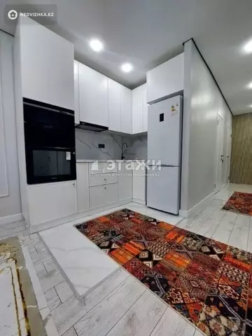 2-комнатная квартира, этаж 3 из 12, 45 м²