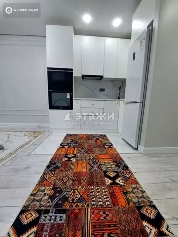 2-комнатная квартира, этаж 3 из 12, 45 м²