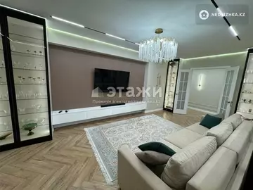 4-комнатная квартира, этаж 7 из 16, 123 м²