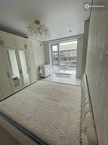 2-комнатная квартира, этаж 2 из 9, 77 м², на длительный срок