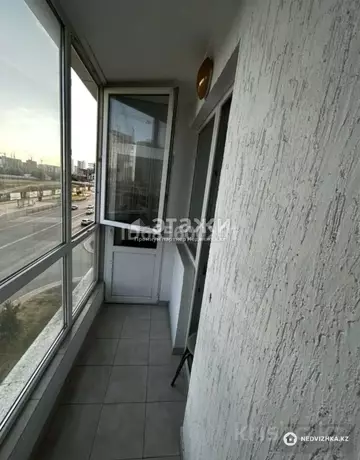 1-комнатная квартира, этаж 3 из 8, 35 м²