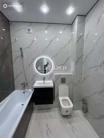 1-комнатная квартира, этаж 8 из 12, 36 м²