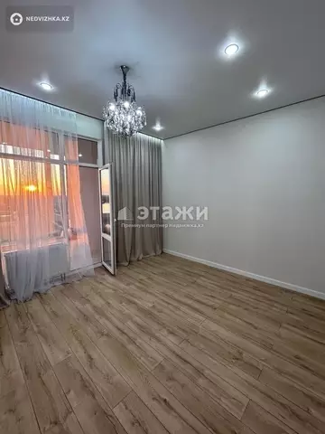 1-комнатная квартира, этаж 8 из 12, 36 м²