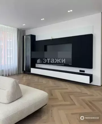 3-комнатная квартира, этаж 4 из 17, 110 м²