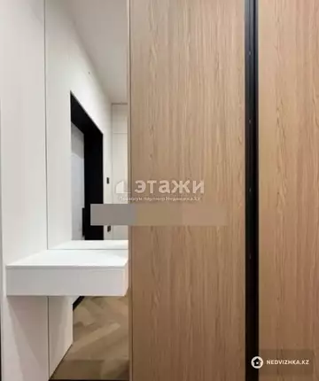 3-комнатная квартира, этаж 4 из 17, 110 м²