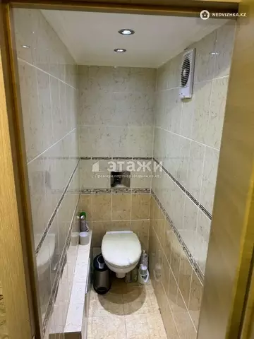 3-комнатная квартира, этаж 4 из 5, 60 м²