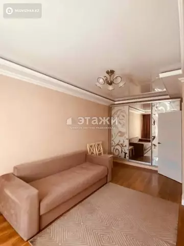 1-комнатная квартира, этаж 3 из 9, 38 м²