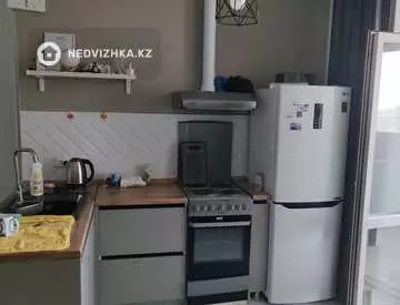 2-комнатная квартира, этаж 7 из 10, 50 м², на длительный срок