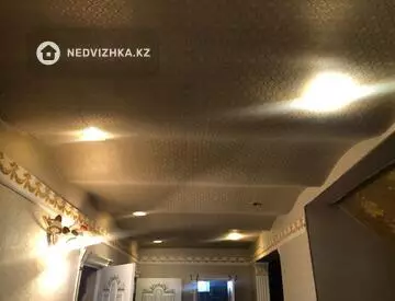 7-комнатный дом, 10 соток, 280 м²