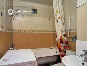 3-комнатная квартира, этаж 2 из 5, 64 м²