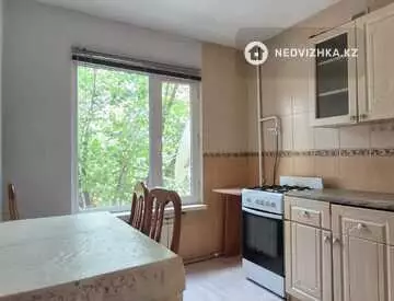3-комнатная квартира, этаж 2 из 5, 64 м²