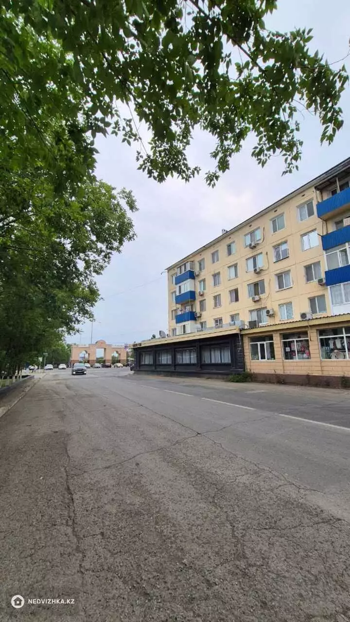 64 м², 3-комнатная квартира, этаж 2 из 5, 64 м², изображение - 1