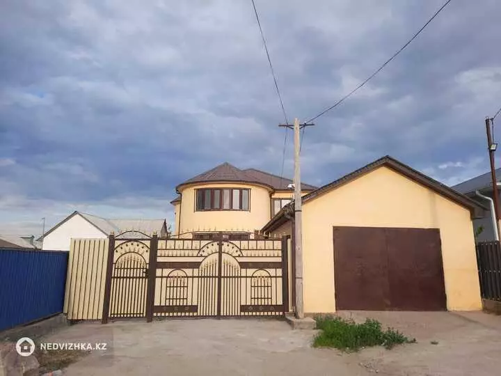 235 м², 5-комнатный дом, 7 соток, 235 м², изображение - 1