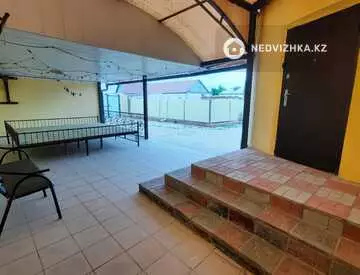 5-комнатный дом, 7 соток, 235 м²