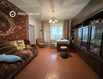 3-комнатная квартира, этаж 4 из 5, 58 м²