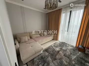 2-комнатная квартира, этаж 4 из 10, 63 м²