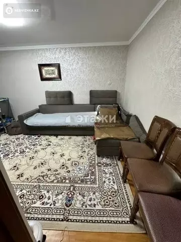 3-комнатная квартира, этаж 2 из 4, 74 м²