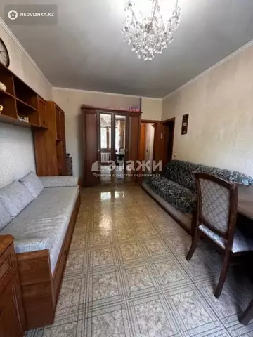 1-комнатная квартира, этаж 4 из 5, 39 м²