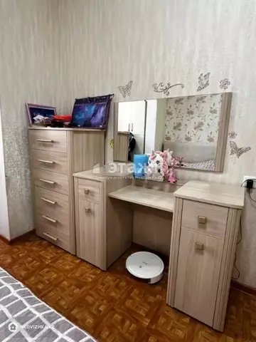 3-комнатная квартира, этаж 7 из 9, 80 м²