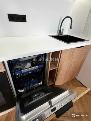 57 м², 3-комнатная квартира, этаж 2 из 12, 57 м², изображение - 10