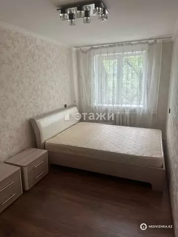 3-комнатная квартира, этаж 3 из 4, 56 м², на длительный срок