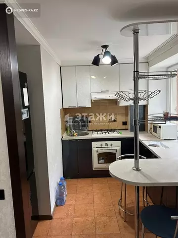 3-комнатная квартира, этаж 3 из 4, 56 м², на длительный срок