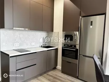 2-комнатная квартира, этаж 10 из 12, 64 м², на длительный срок