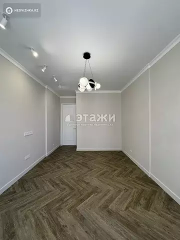 3-комнатная квартира, этаж 9 из 17, 89 м²
