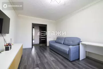 3-комнатная квартира, этаж 4 из 6, 61 м²