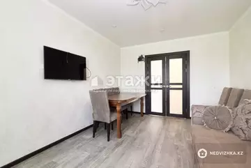 3-комнатная квартира, этаж 4 из 5, 62 м²