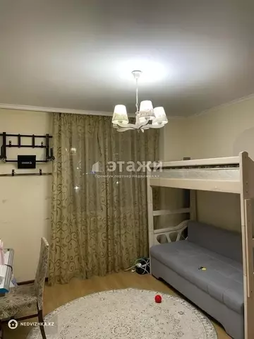 3-комнатная квартира, этаж 4 из 14, 87 м²