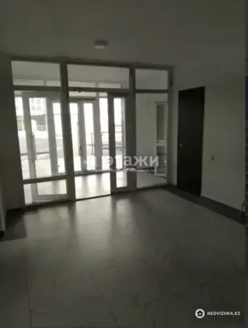 3-комнатная квартира, этаж 7 из 9, 100 м²
