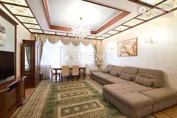 3-комнатная квартира, этаж 4 из 6, 121 м²