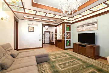 3-комнатная квартира, этаж 4 из 6, 121 м²