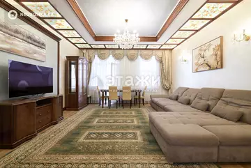 3-комнатная квартира, этаж 4 из 6, 121 м²