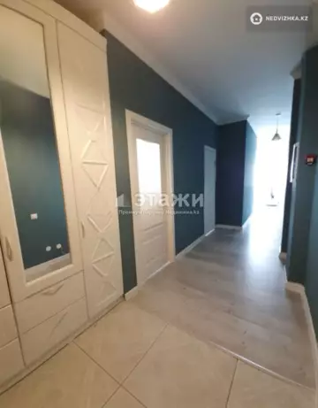3-комнатная квартира, этаж 25 из 37, 90 м²