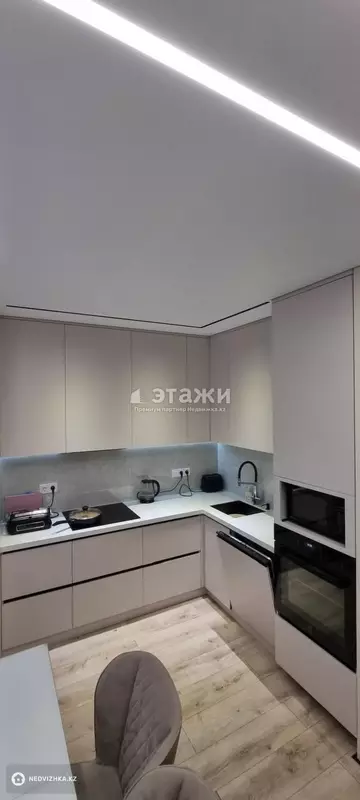 2-комнатная квартира, этаж 12 из 13, 63 м²