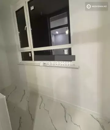 2-комнатная квартира, этаж 8 из 9, 40 м²
