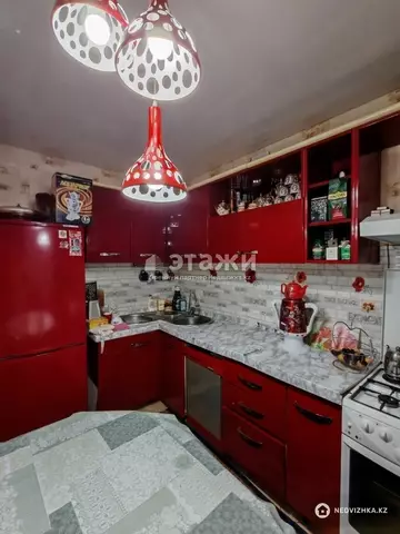 2-комнатная квартира, этаж 7 из 9, 60 м², на длительный срок