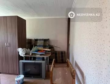 1-комнатная квартира, этаж 4 из 5, 30 м²