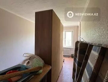 1-комнатная квартира, этаж 4 из 5, 30 м²