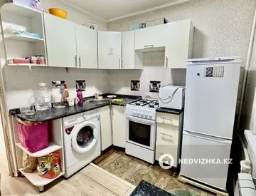1-комнатная квартира, этаж 4 из 4, 32 м²