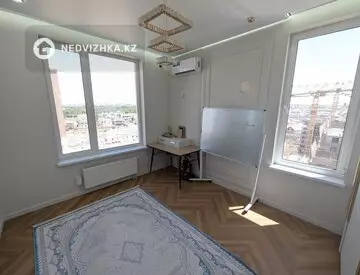 4-комнатная квартира, этаж 10 из 16, 148 м²