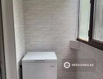 2-комнатная квартира, этаж 3 из 5, 53 м²