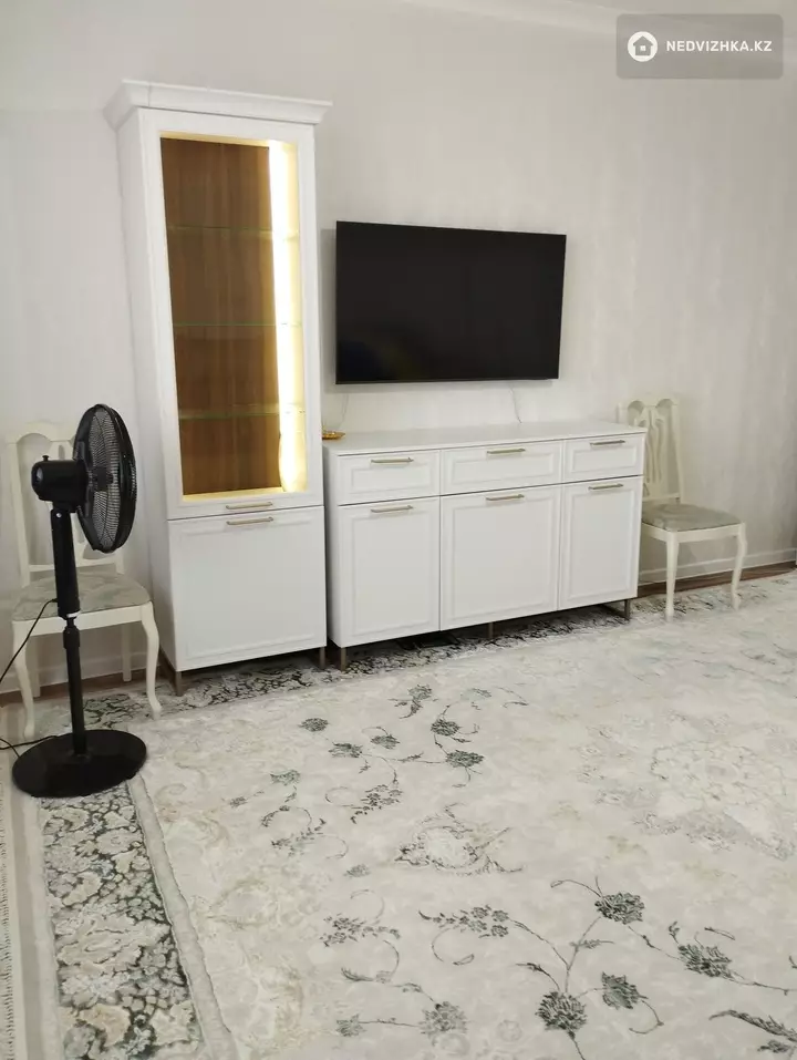 60 м², 2-комнатная квартира, этаж 5 из 10, 60 м², изображение - 1